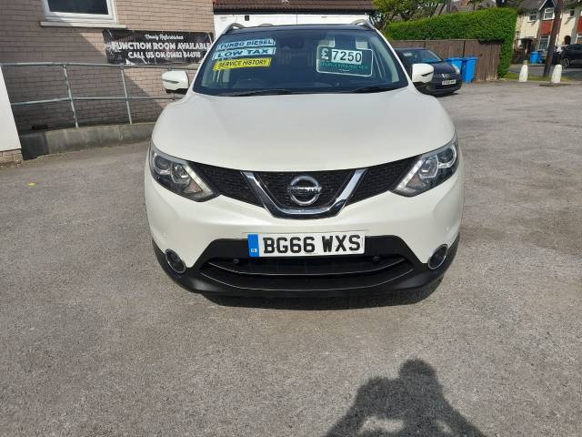 2016 Nissan Qashqai 1.5 dCi N-Connecta 5dr