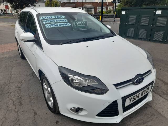 Ford Focus 1.6 TDCi 115 Zetec Navigator 5dr Estate Diesel White