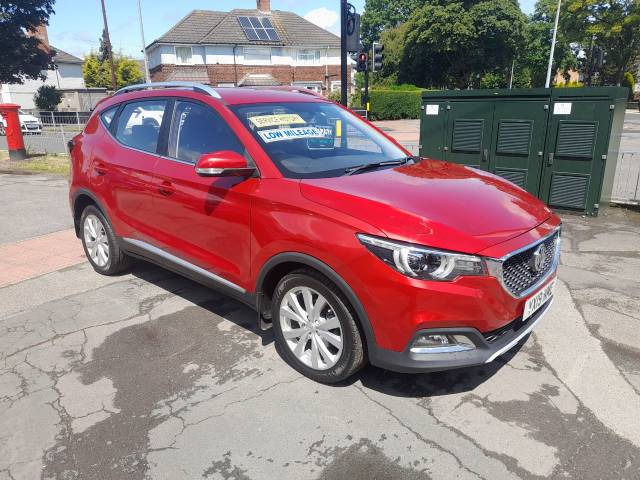 MG Motor UK ZS 1.5 VTi-TECH Excite 5dr Hatchback Petrol Red