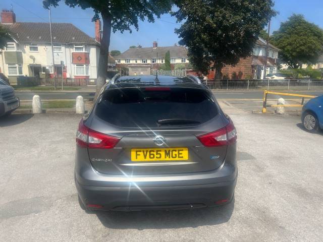 2015 Nissan Qashqai 1.5 dCi N-Tec+ 5dr