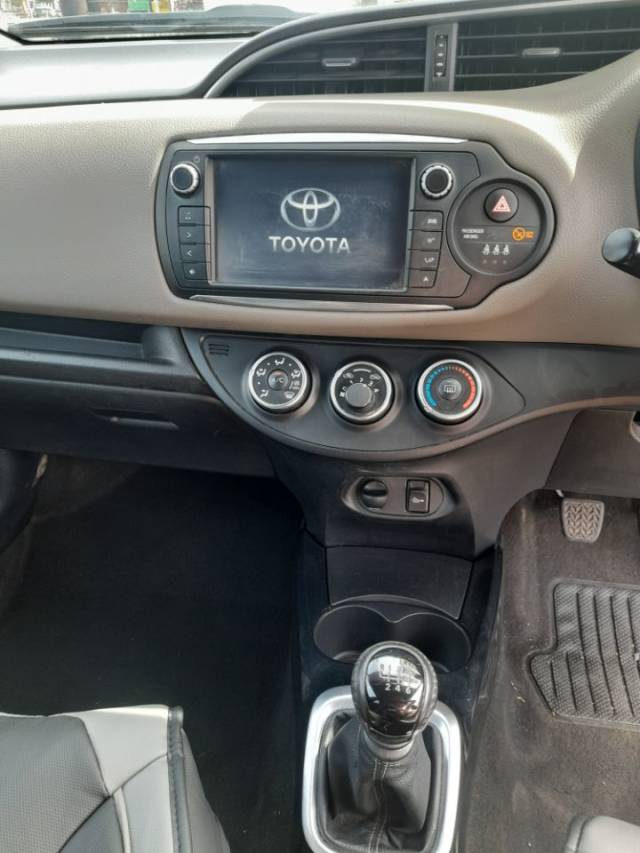 2017 Toyota Yaris 1.33 VVT-i Design 5dr